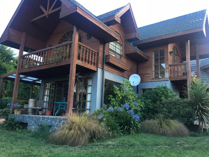 Exterior & Views 2, Hotel Casa Marron, Cautín