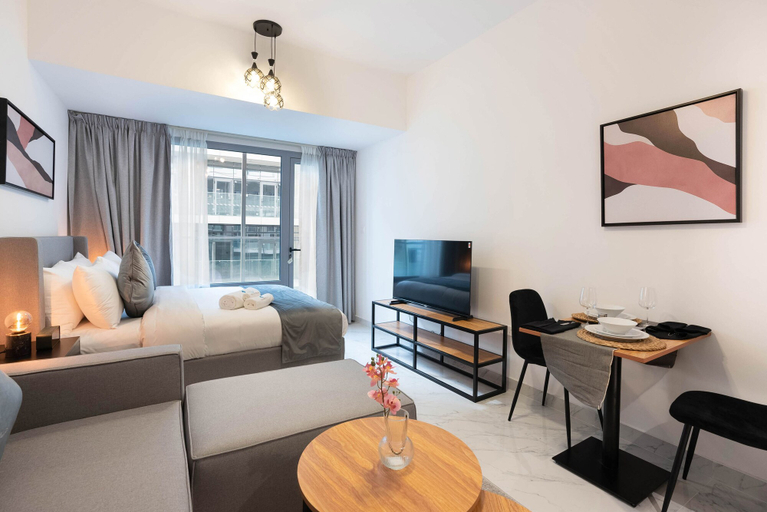 Others 4, Spacious Studio in Oasis 714, Abu Dhabi City