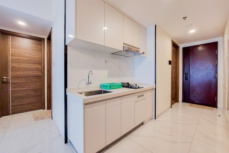 Others 4, Spacious and Nice 3BR at Sky House BSD Apartment By Travelio, South Tangerang
