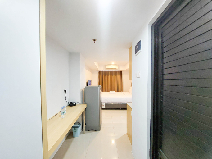 Bedroom 5, Cozy and Strategic Studio Apartment at De Prima By Travelio, Medan