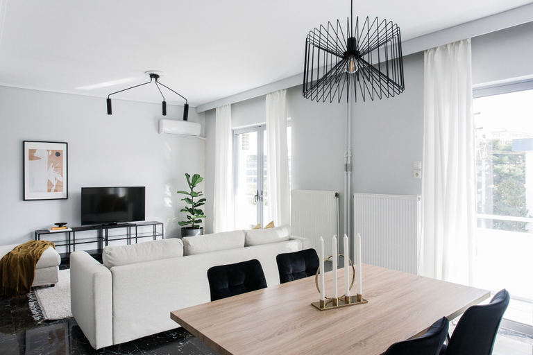 Others 5, Spacious & Airy 1 Bedroom Apartment near HELEXPO, Attica