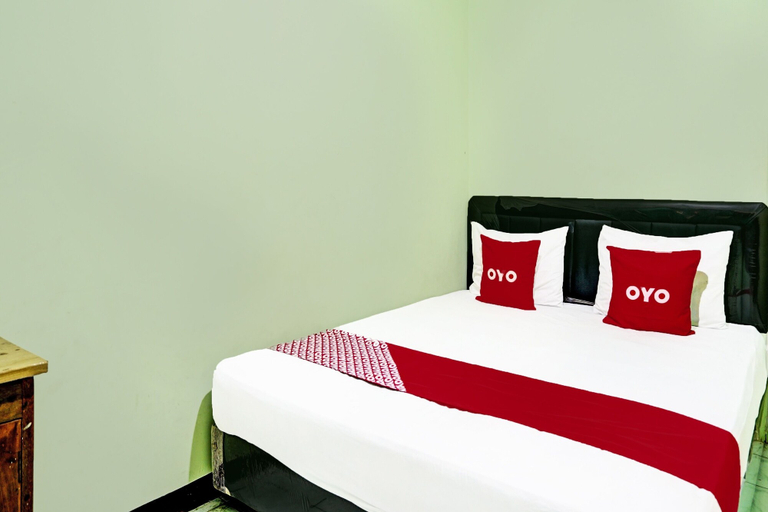 Bedroom 3, OYO 2708 Hotel Kemuning Syariah, Madura Island