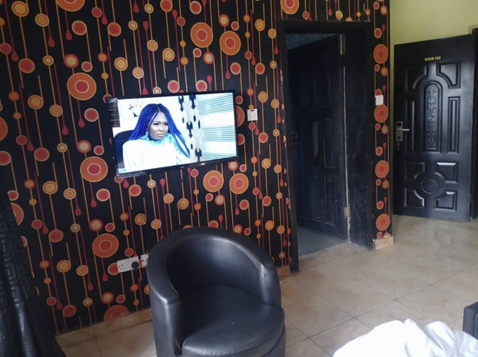 Others 5, SANTRICK Hotel, Kosofe