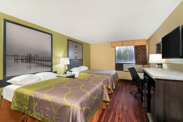Bedroom 2, Super 8 by Wyndham Raleigh North East, Wake
