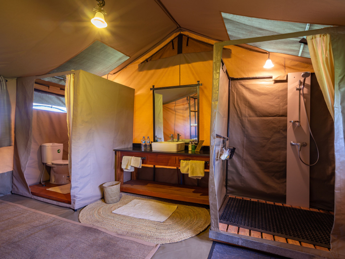 Bathroom, Serengeti Woodlands Camp, Serengeti