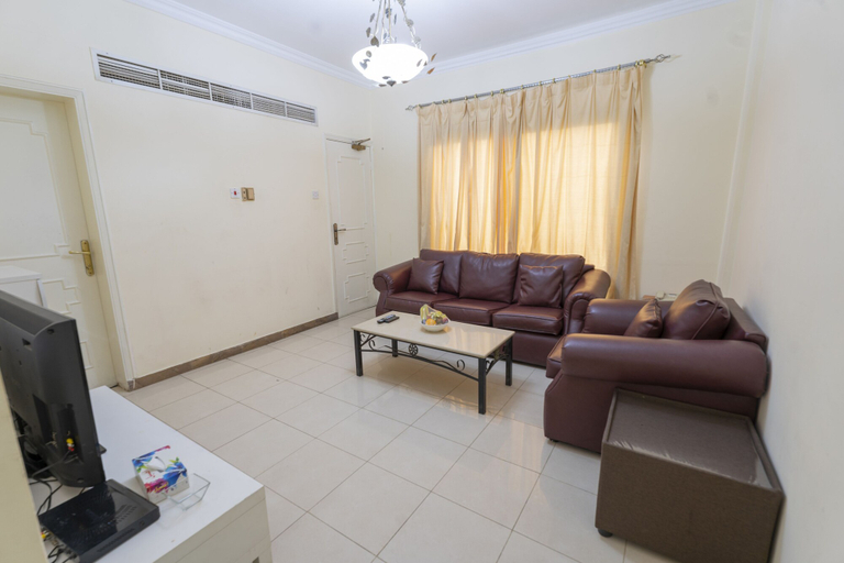 Others 5, Majestic Hotel, Manama