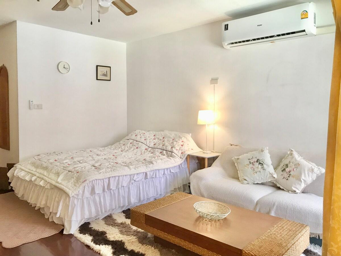 Others 2, Ten mins walk to BTS Ari, Phaya Thai