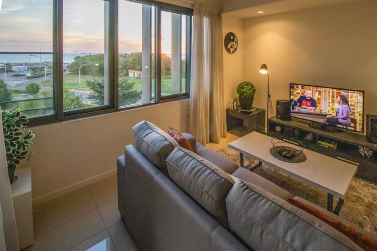 Others 5, Zen by the Ocean - 1 BR Executive Apt, City - Inner