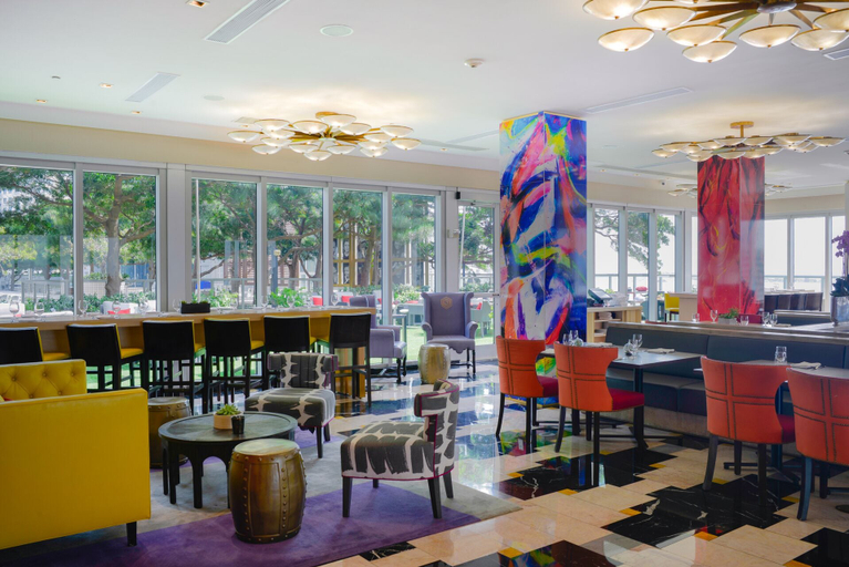Food & Drinks, Icon Tower 3, Miami-Dade