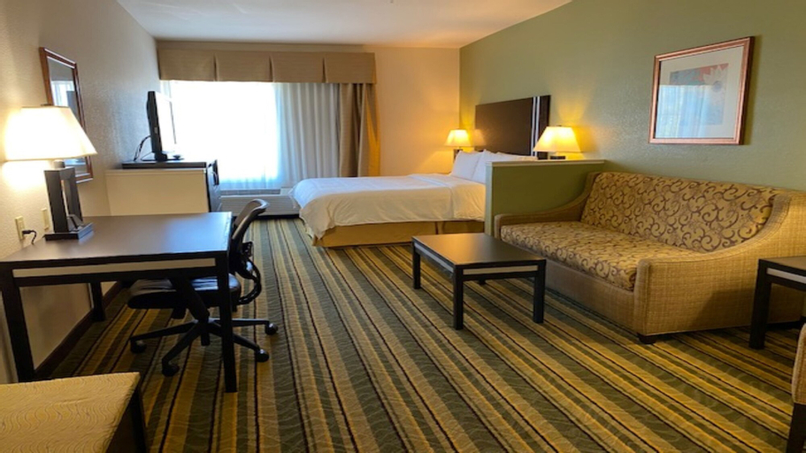 Bedroom 24