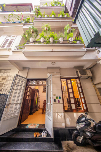 Entire Rustic House 7BR for 15PPL Near Opera Hause, Hoàn Kiếm