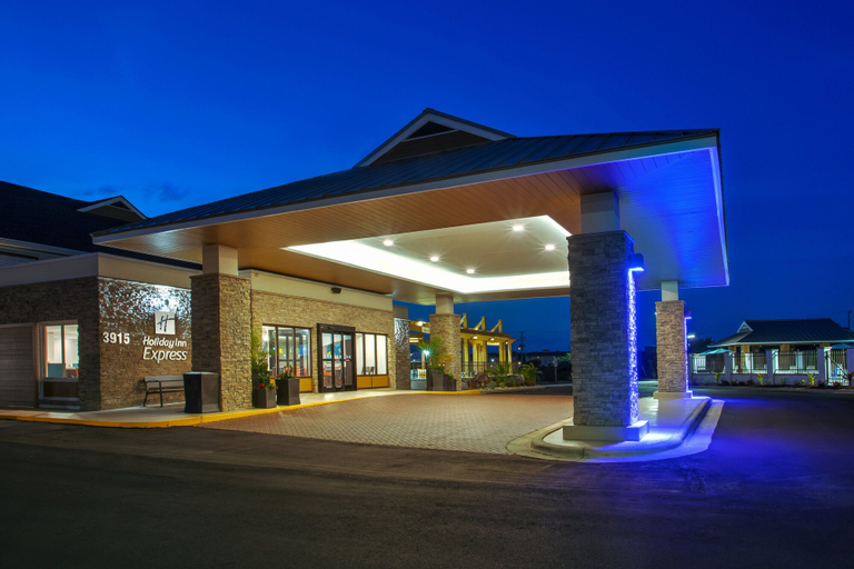 Holiday Inn Express KITTY HAWK – OUTER BANKS, Dare