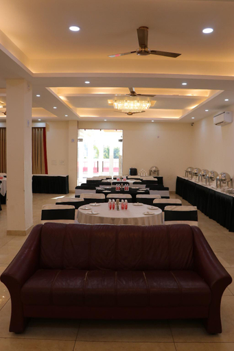 Others 5, Hotel Park Regency, Bharatpur