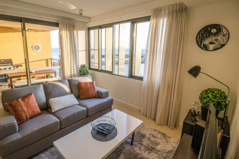 Food & Drinks, Zen by the Ocean - 1 BR Executive Apt, City - Inner