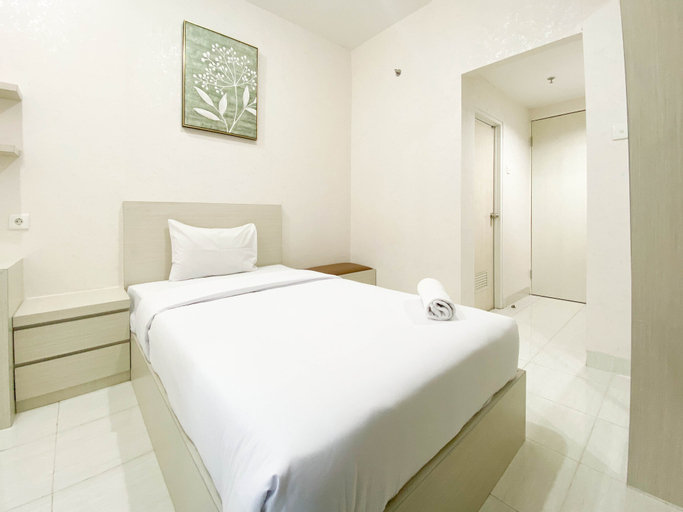 Bedroom 5, Minimalist and Homey Studio Room at Amartha View Apartment By Travelio, Semarang