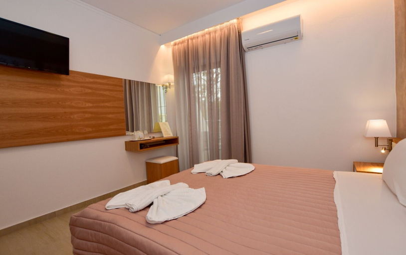 Bedroom 2, Hotel Aghas, Crete
