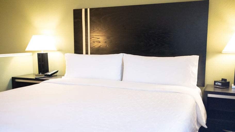 Bedroom 17