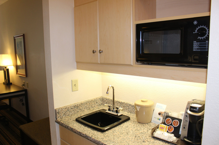 Dining Room 5