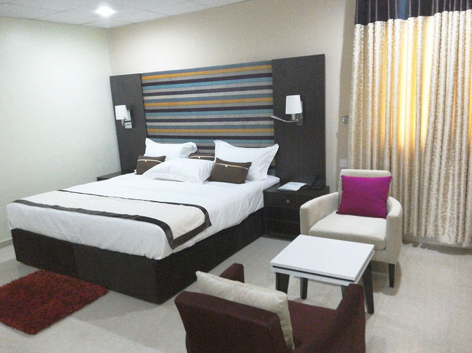 Bedroom 3, Polo Court Hotel, Obio/Akp