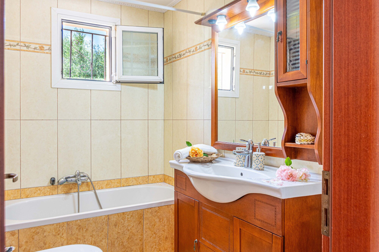 Bathroom 2, Famozo Hill Private Villa, Ionian Islands