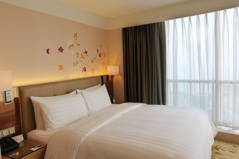 Bedroom 13
