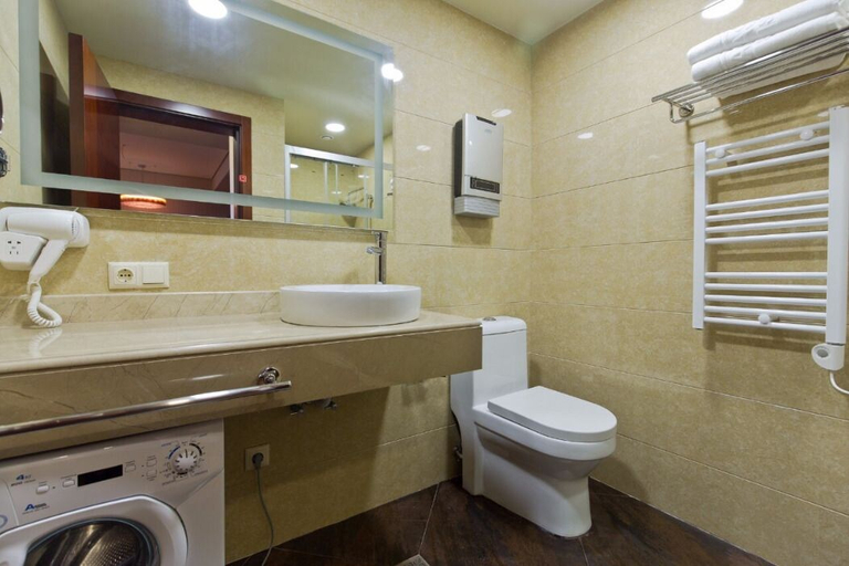 Bathroom 3, Premium apartment on the Beach Oazis Hotel, Kobuleti