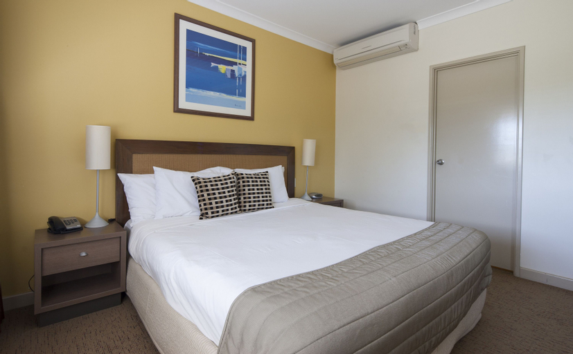 Bedroom 23
