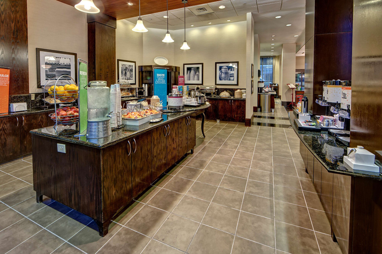 Food & Drinks 5, Hampton Inn & Suites Nashville Downtown, Davidson