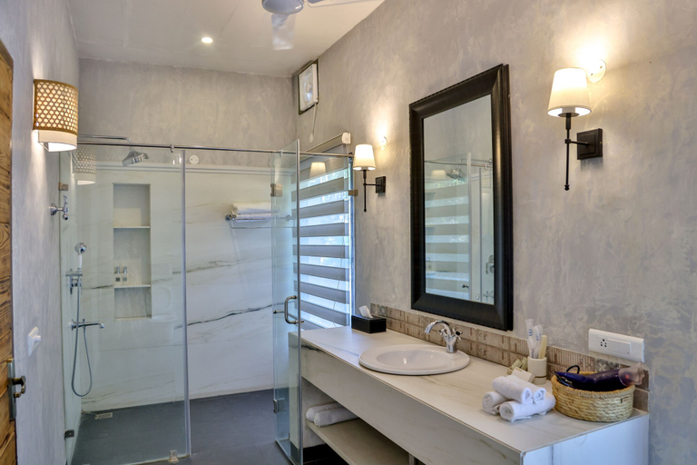 Bathroom, FHR Wilderness Lodge Chandigarh by TUTC, Sahibzada Ajit Singh Nagar