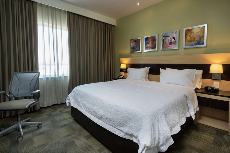 Bedroom 3, Hampton Inn by Hilton Silao-Aeropuerto Bajio, Silao