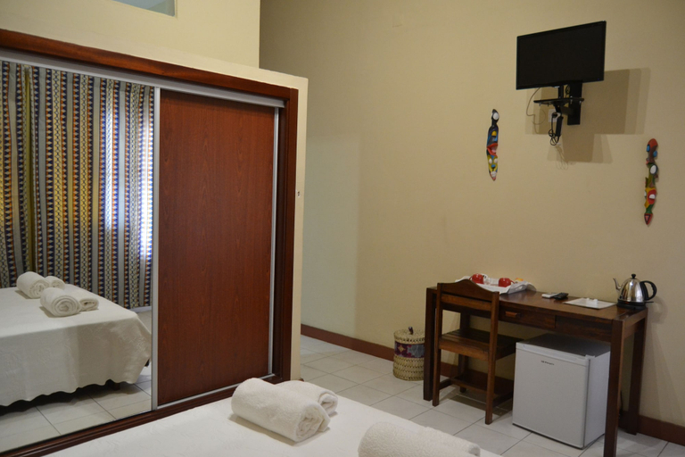 Bedroom 3, Hotel Central, Água Grande