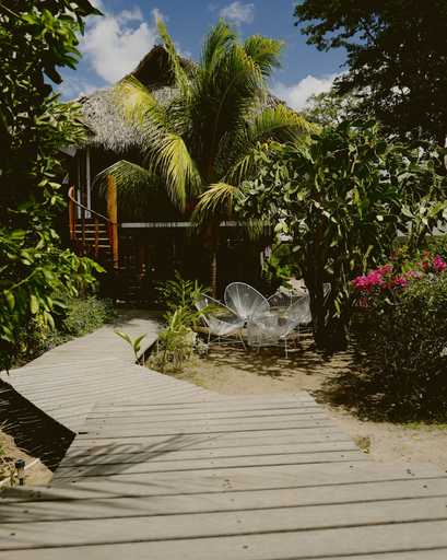 Exterior & Views 2, SoLost Inc, Tola