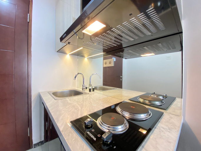 Dining Room 8
