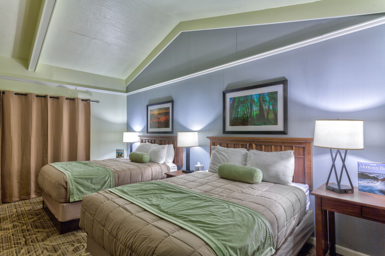 Bedroom 3, Big Sur Lodge, Monterey