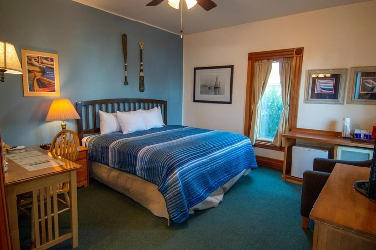 Bedroom 3, The Swan Hotel, Jefferson