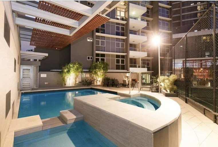 Sport & Beauty 2, Skyline, Brisbane