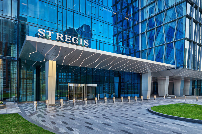 Exterior & Views 2, The St. Regis Chicago, Cook