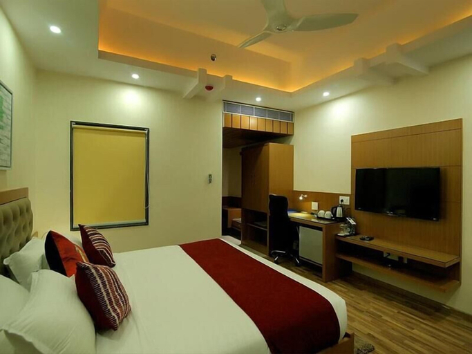 Bedroom 4, Hotel Hampi International, Bellary