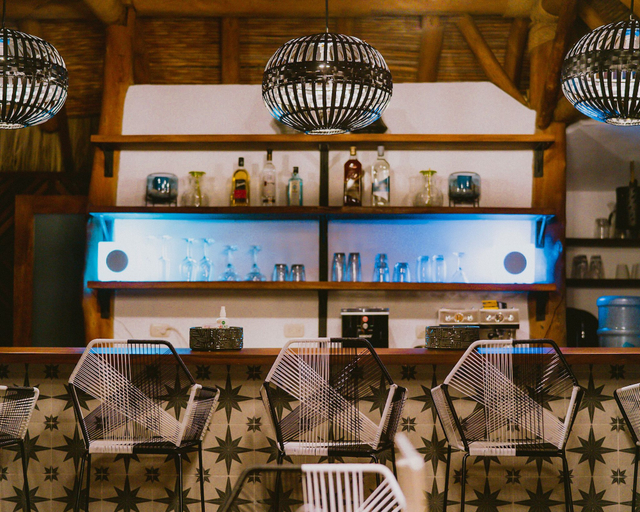 Food & Drinks 4, SoLost Inc, Tola