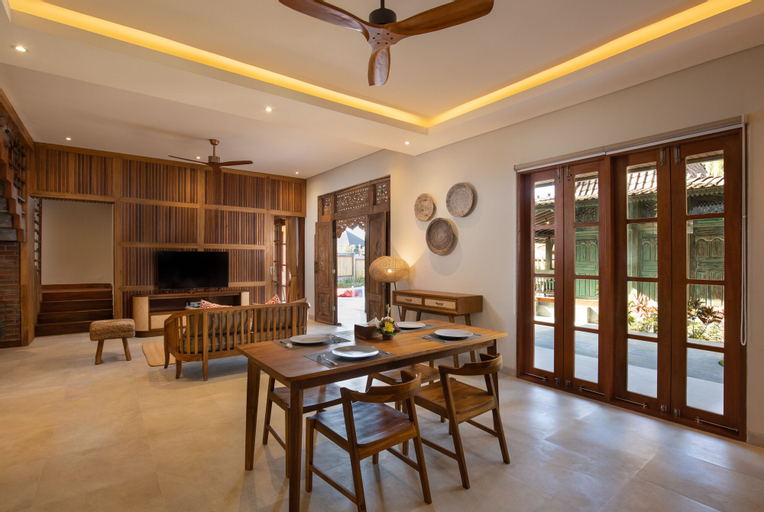 Dining Room 4