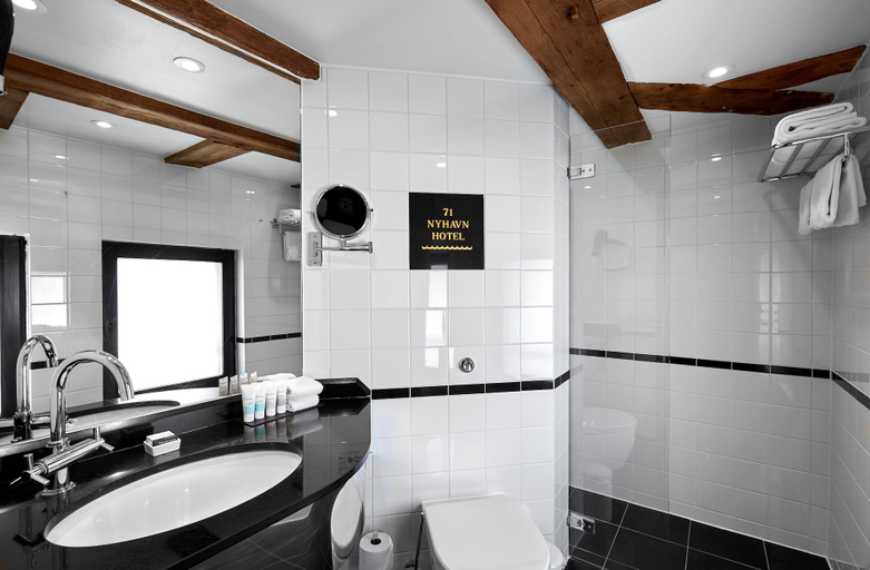 Bathroom 4, 71 Nyhavn Hotel, Copenhagen