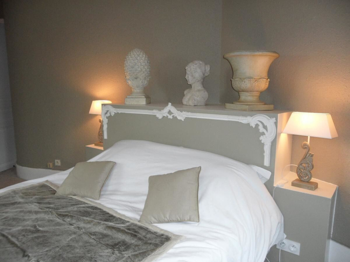 Bedroom 4, Chateau les 4 saisons, Puy-de-Dôme