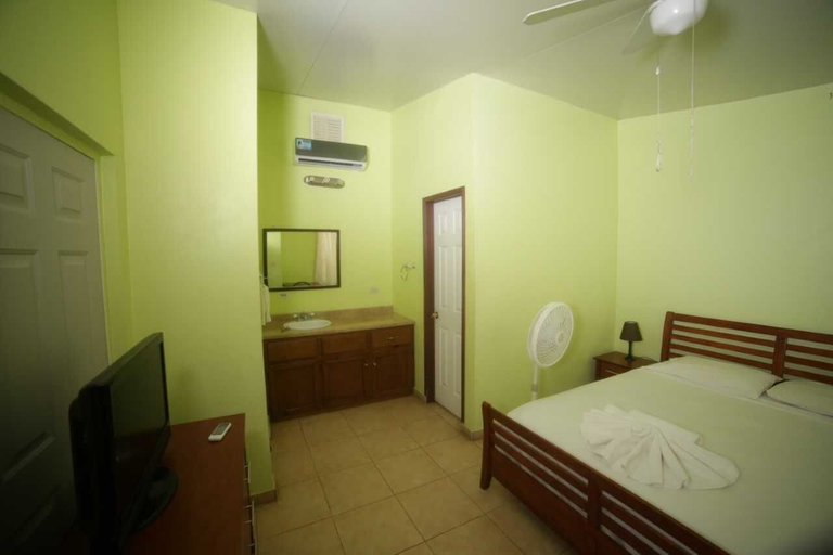 Bedroom 2, Arawak Hotel, Léogâne