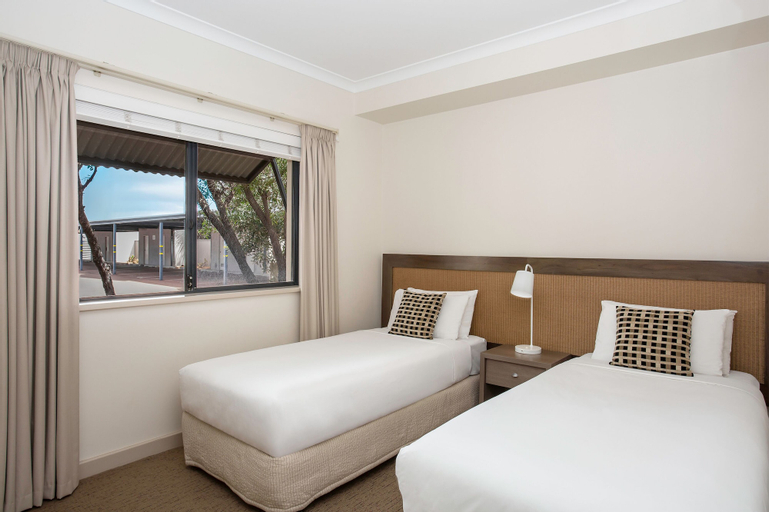 Bedroom 25