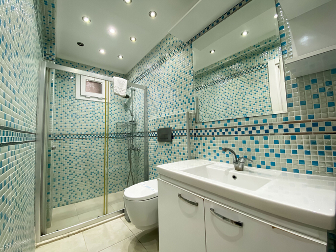 Bathroom, Fethiye Nokta Katranci Suit, Fethiye