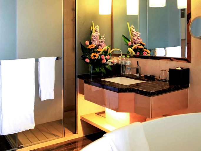 Bathroom 9
