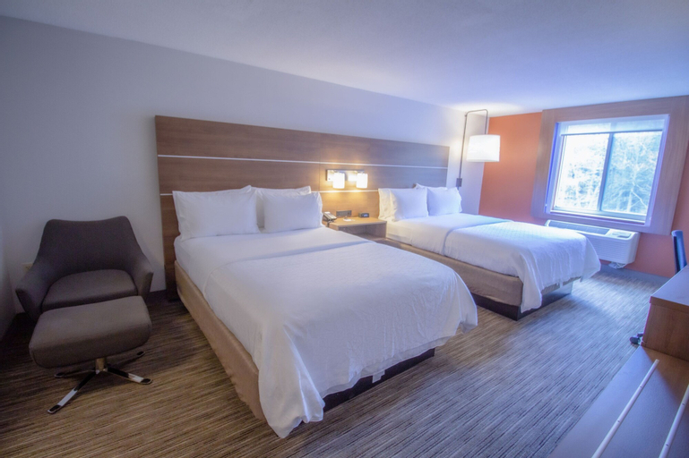 Bedroom 25