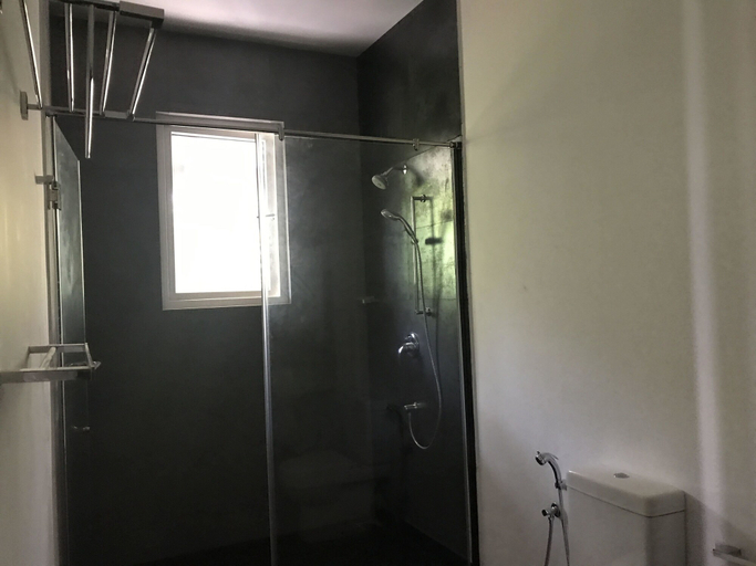 Bathroom 4, Villa by the Edge, Wattala