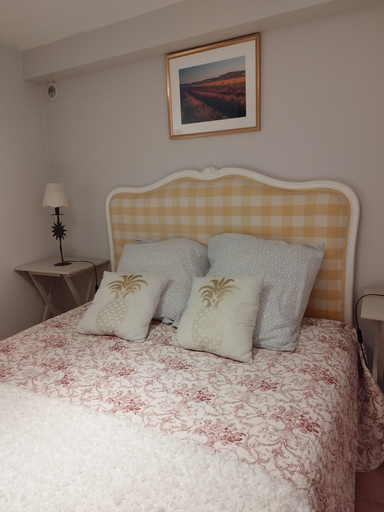 Bedroom 4, Entre vignes et dentelles, Vaucluse