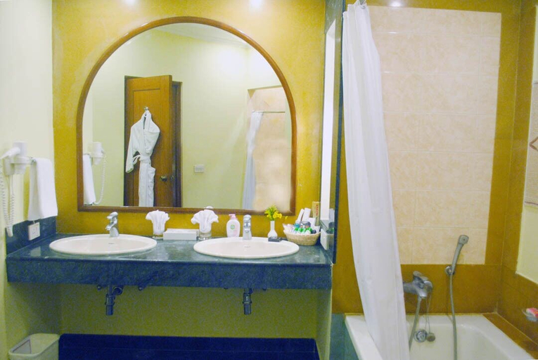 Bathroom 4, The Hans Coco Palms, Puri